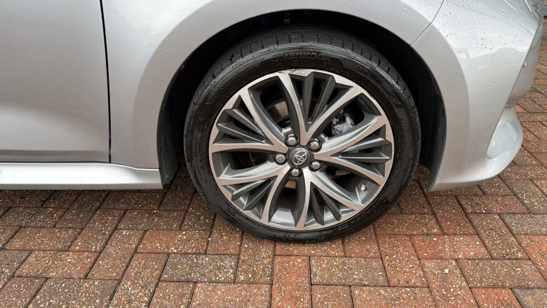 Toyota Yaris 1.5 Hybrid Excel 5dr CVT Hybrid Hatchback